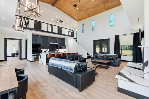 Living - 491 Stone Mountain Rd, Conway, AR 72032 photo 5 of 6