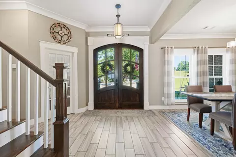 Entry Way - 4 Evergreen Cv, Greenbrier, AR 72058 photo 2 of 5