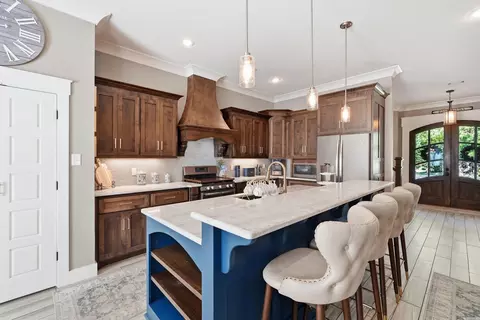 Kitchen - 4 Evergreen Cv, Greenbrier, AR 72058 photo 2 of 8