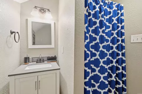 Bath - 4 Evergreen Cv, Greenbrier, AR 72058 photo 6 of 6