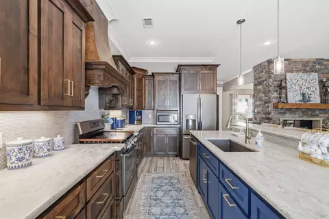 Kitchen - 4 Evergreen Cv, Greenbrier, AR 72058 photo 8 of 8