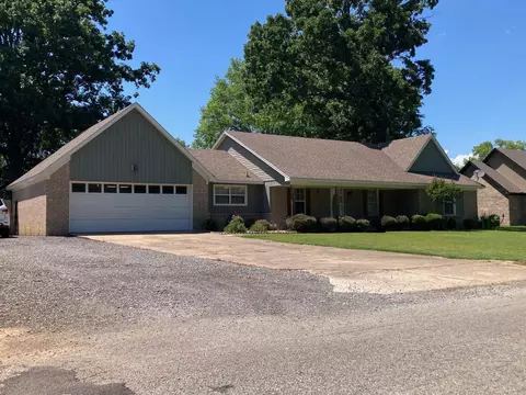 Exterior - 401 Lee Ln, Beebe, AR 72012 photo 4 of 12