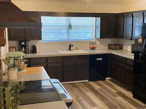Kitchen - 401 Lee Ln, Beebe, AR 72012 photo 1 of 3