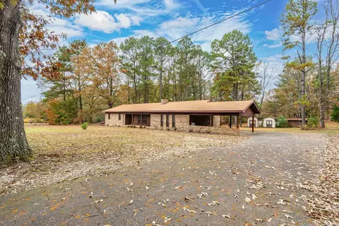 Exterior - 1068 Spring House Rd, Malvern, AR 72104 photo 2 of 12