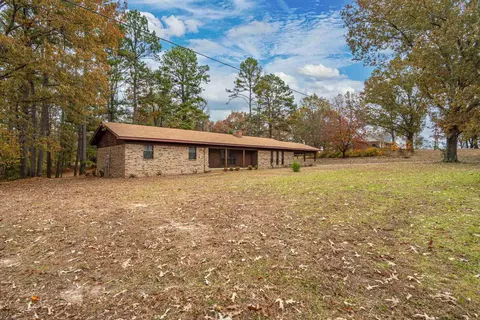 Exterior - 1068 Spring House Rd, Malvern, AR 72104 photo 9 of 12