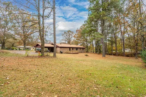Exterior - 1068 Spring House Rd, Malvern, AR 72104 photo 7 of 12