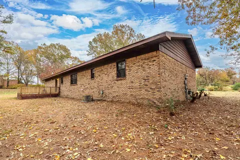 Exterior - 1068 Spring House Rd, Malvern, AR 72104 photo 8 of 12
