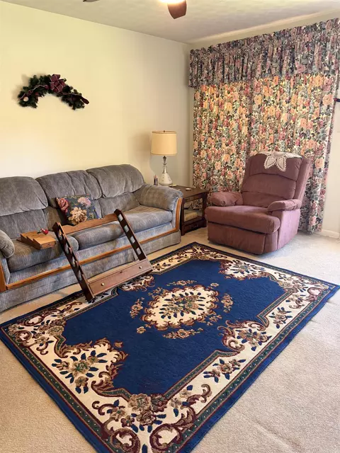 Living - 1302 S Utah St, Pine Bluff, AR 71601 photo 1 of 1