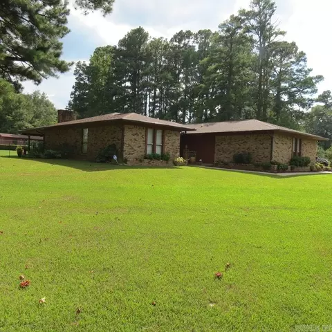 Exterior - 8930 Dyson Rd, Pine Bluff, AR 71603 photo 3 of 10