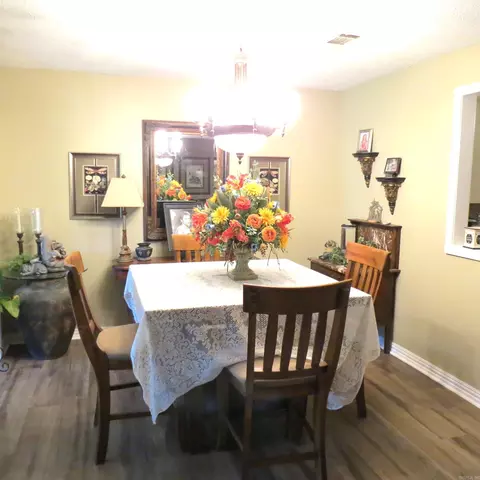 Dining - 8930 Dyson Rd, Pine Bluff, AR 71603 photo 2 of 4