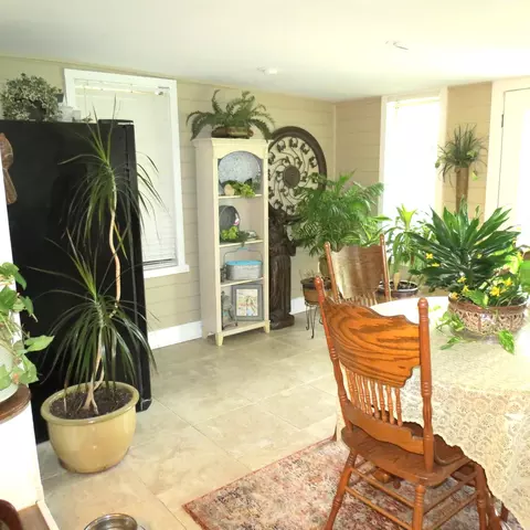 Dining - 8930 Dyson Rd, Pine Bluff, AR 71603 photo 1 of 4