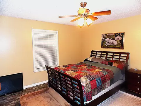 Bedroom - 8115 Kling Rd, Mabelvale, AR 72103 photo 3 of 4