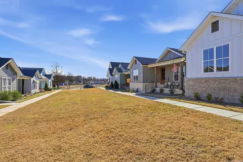 Exterior - 5 Pasley Park, Bryant, AR 72022 photo 5 of 6