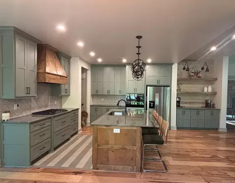 Kitchen - 6276 Coy Ln, Mabelvale, AR 72103 photo 3 of 4