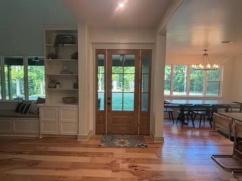 Entry Way - 6276 Coy Ln, Mabelvale, AR 72103 photo 1 of 3