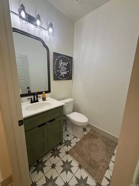 Bath - 6276 Coy Ln, Mabelvale, AR 72103 photo 1 of 5