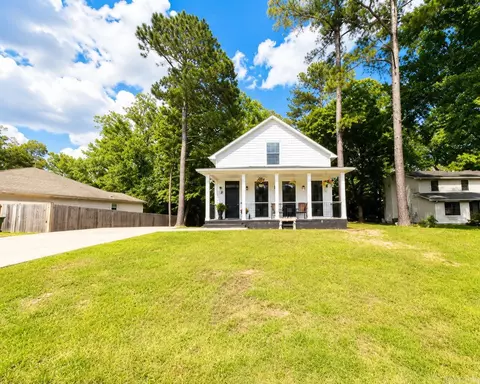 12617 Coulter Lake Rd, Mabelvale, AR 72103