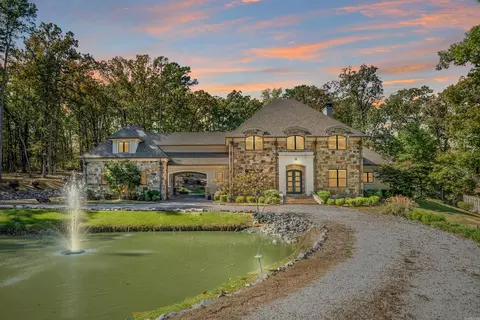 122 Gardens Edge Dr, Hot Springs, AR 71913