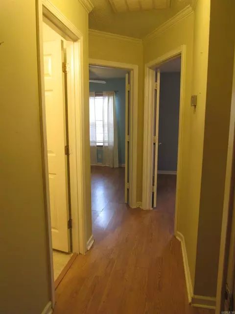 Entry Way - 33 Reno Dr, Cabot, AR 72023 photo 2 of 2