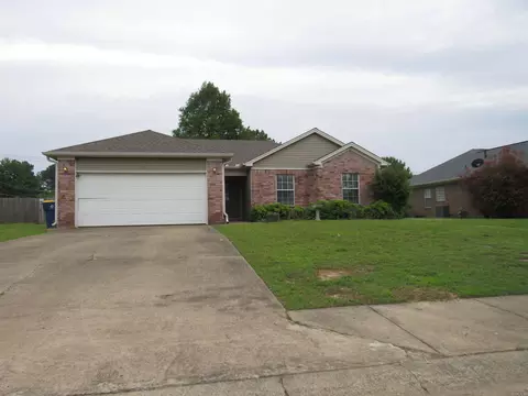 Exterior - 33 Reno Dr, Cabot, AR 72023 photo 2 of 9