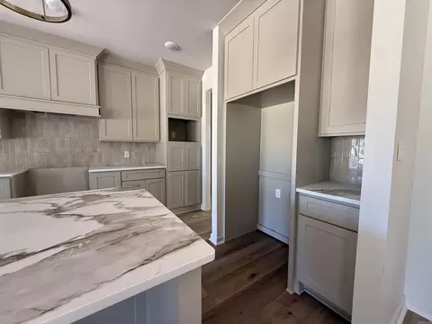Kitchen - 6838 Detonti Rd, Bauxite, AR 72011 photo 1 of 6