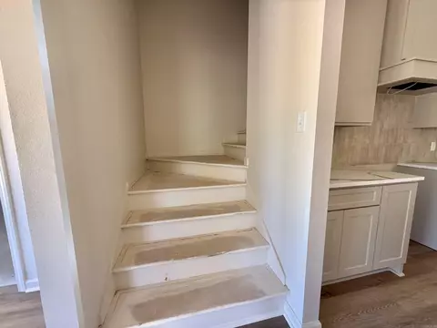 Entry Way - 6838 Detonti Rd, Bauxite, AR 72011 photo 5 of 7