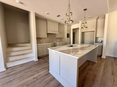 Kitchen - 6838 Detonti Rd, Bauxite, AR 72011 photo 5 of 6