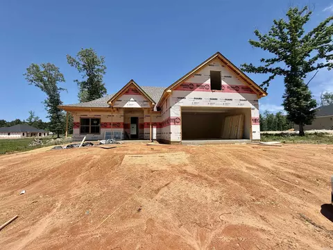 6838 Detonti Rd, Bauxite, AR 72011