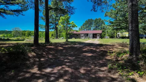 193 Mahan Dr, Center Ridge, AR 72027