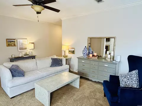 Living - 53 Oak Tree Cir, Conway, AR 72032 photo 5 of 6