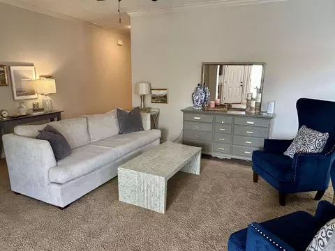 Living - 53 Oak Tree Cir, Conway, AR 72032 photo 1 of 6