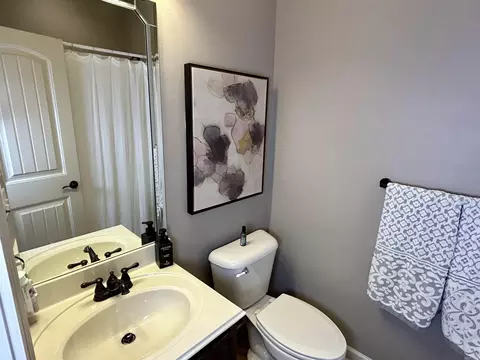 Bath - 53 Oak Tree Cir, Conway, AR 72032 photo 3 of 3