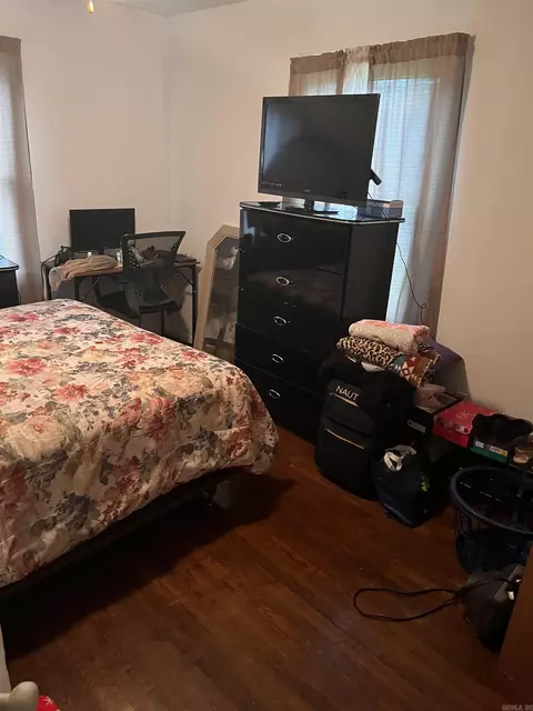 Bedroom - 14 S Richard Dr, Pine Bluff, AR 71602 photo 2 of 4
