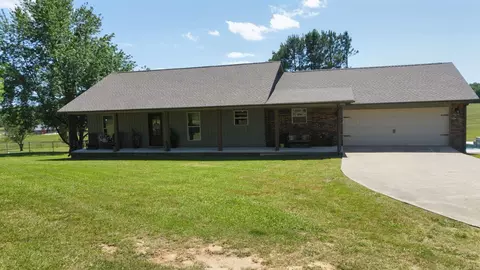 111 Alma Ln, Clarksville, AR 72830