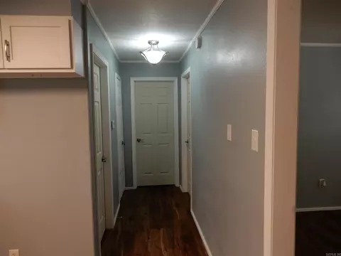 Entry Way - 710 E Fourth St, Bald Knob, AR 72010 photo 1 of 2
