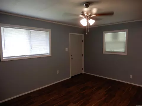 Living - 710 E Fourth St, Bald Knob, AR 72010 photo 1 of 2