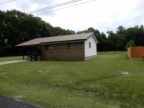 Exterior - 710 E Fourth St, Bald Knob, AR 72010 photo 2 of 5