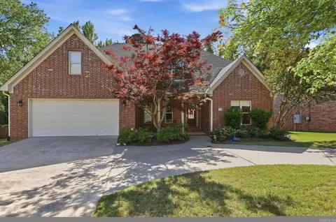 29 Jacob Pl, Little Rock, AR 72211