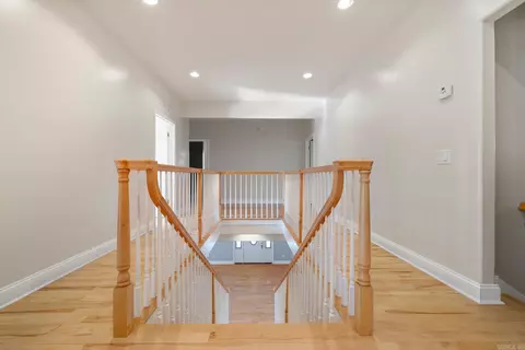 Entry Way - 667 Cedar Creek Rd, Marshall, AR 72650 photo 1 of 2