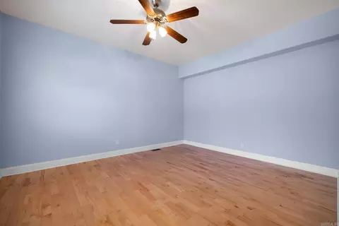 Bedroom - 667 Cedar Creek Rd, Marshall, AR 72650 photo 4 of 4