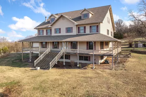 Exterior - 667 Cedar Creek Rd, Marshall, AR 72650 photo 3 of 8