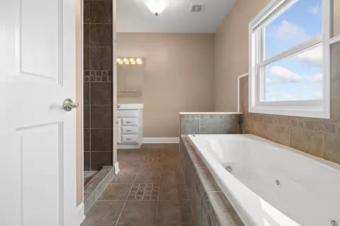 Bath - 667 Cedar Creek Rd, Marshall, AR 72650 photo 5 of 8