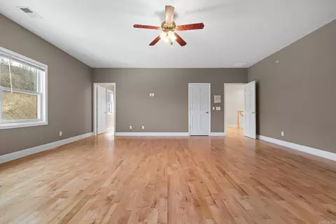 Bedroom - 667 Cedar Creek Rd, Marshall, AR 72650 photo 3 of 4