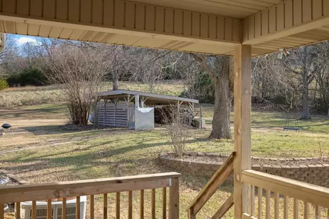 Exterior - 667 Cedar Creek Rd, Marshall, AR 72650 photo 4 of 8