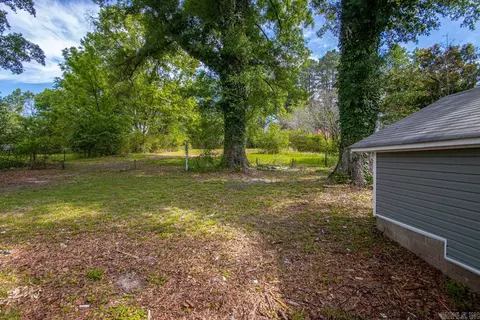 Exterior - 3106 Edison Ave, Benton, AR 72015 photo 5 of 7