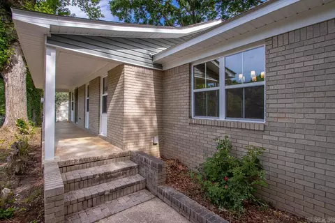 3106 Edison Ave, Benton, AR 72015