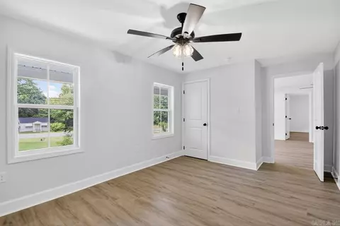 Entry Way - 3106 Edison Ave, Benton, AR 72015 photo 1 of 1