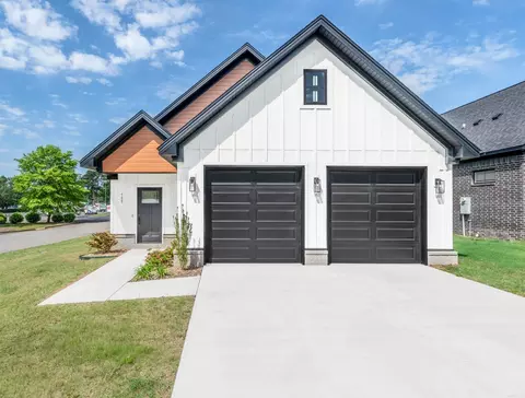 105 Easy St, Maumelle, AR 72113