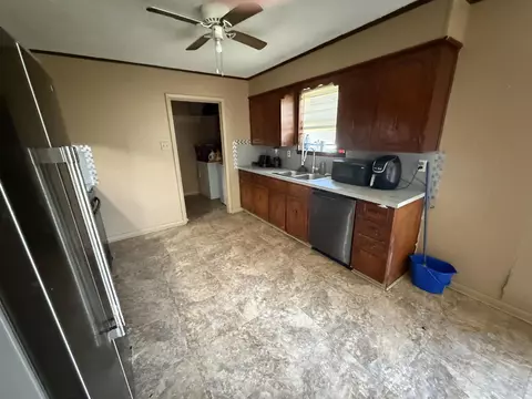 Kitchen - 200 Wright Cv, Jacksonville, AR 72076 photo 1 of 2