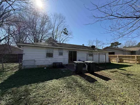 Exterior - 200 Wright Cv, Jacksonville, AR 72076 photo 3 of 4